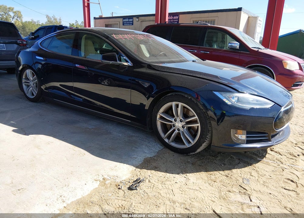 2013 TESLA MODEL S PERFORMANCE VIN: 5YJSA1CP2DFP04423