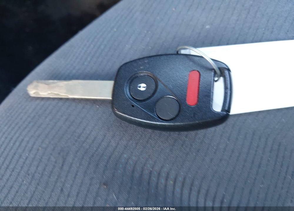 2012 HONDA FIT VIN: JHMGE8H3XCC041475