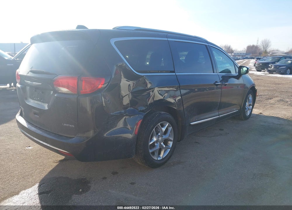 2018 CHRYSLER PACIFICA LIMITED VIN: 2C4RC1GG5JR233127