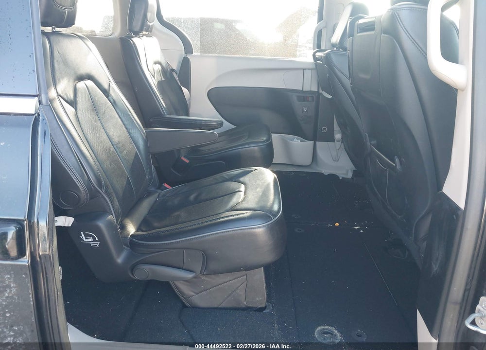 2018 CHRYSLER PACIFICA LIMITED VIN: 2C4RC1GG5JR233127