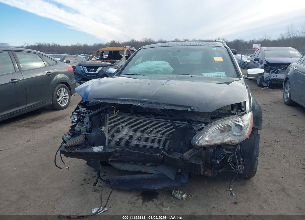 2013 CHRYSLER 200 LIMITED VIN: 1C3CCBCG5DN701767