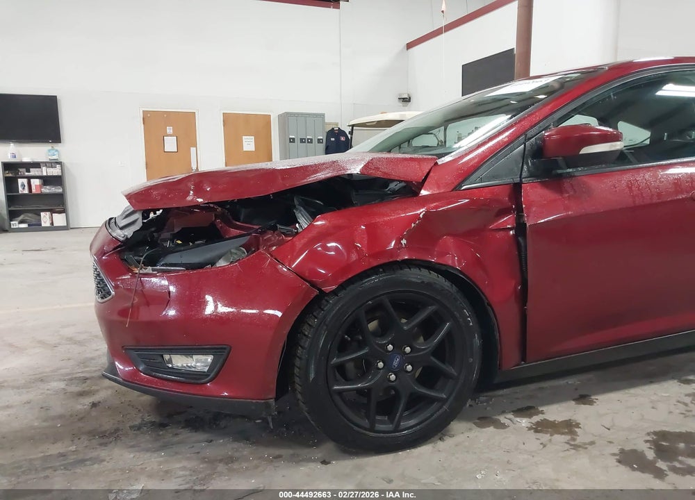 2016 FORD FOCUS SE VIN: 1FADP3K21GL386942