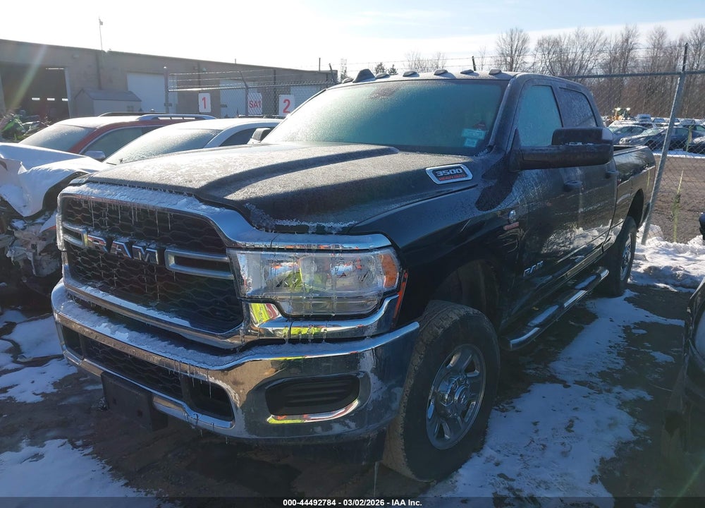 2022 RAM 3500 TRADESMAN  4X4 6'4 BOX VIN: 3C63R3CL2NG160367