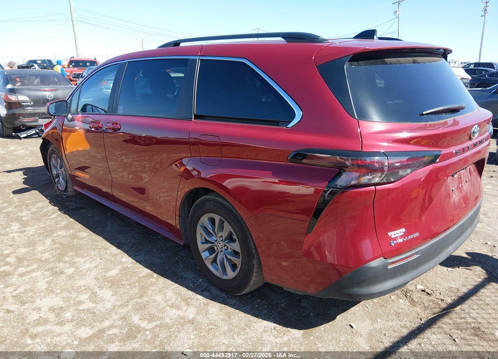 2026 TOYOTA SIENNA LE VIN: 5TDKSKFC3TS235543
