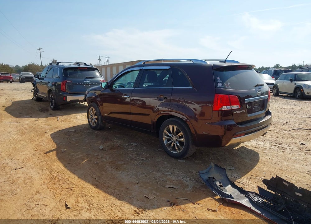 2011 KIA SORENTO SX V6 VIN: 5XYKWDA29BG067076