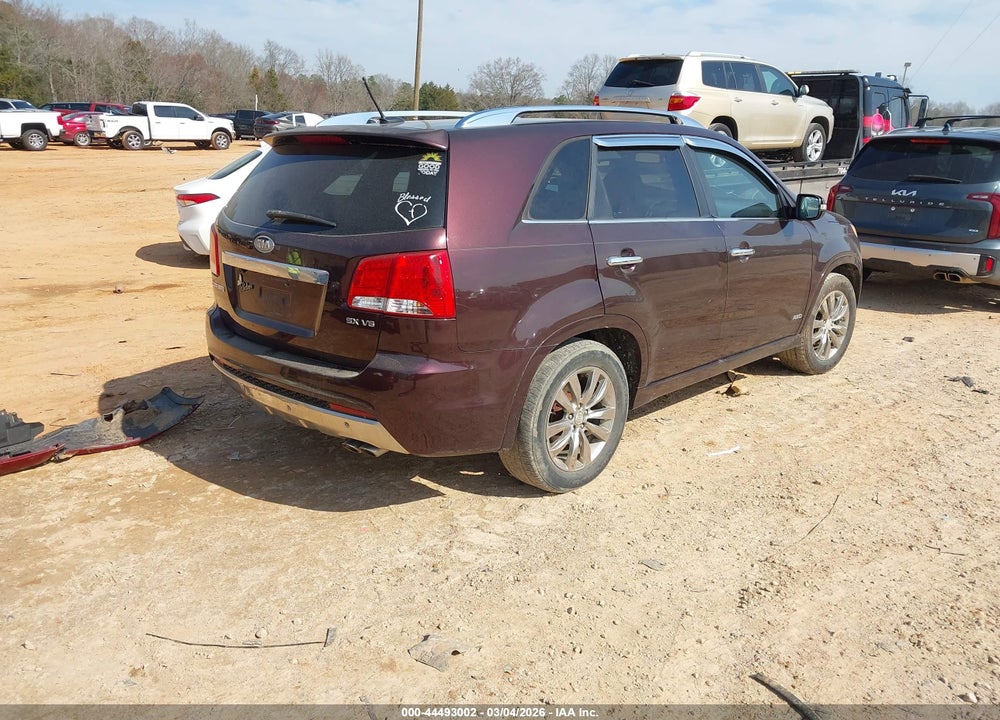 2011 KIA SORENTO SX V6 VIN: 5XYKWDA29BG067076