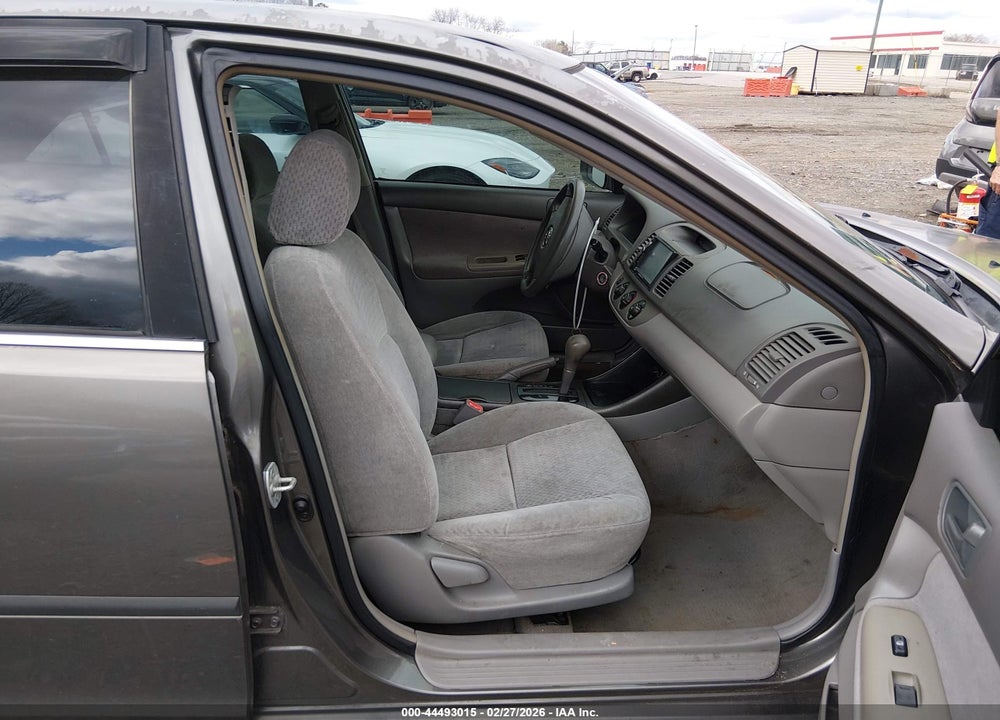 2002 TOYOTA CAMRY LE VIN: 4T1BE32KX2U536150
