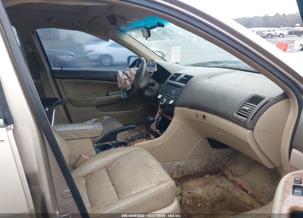 2005 HONDA ACCORD 3.0 EX VIN: 1HGCM66585A007532