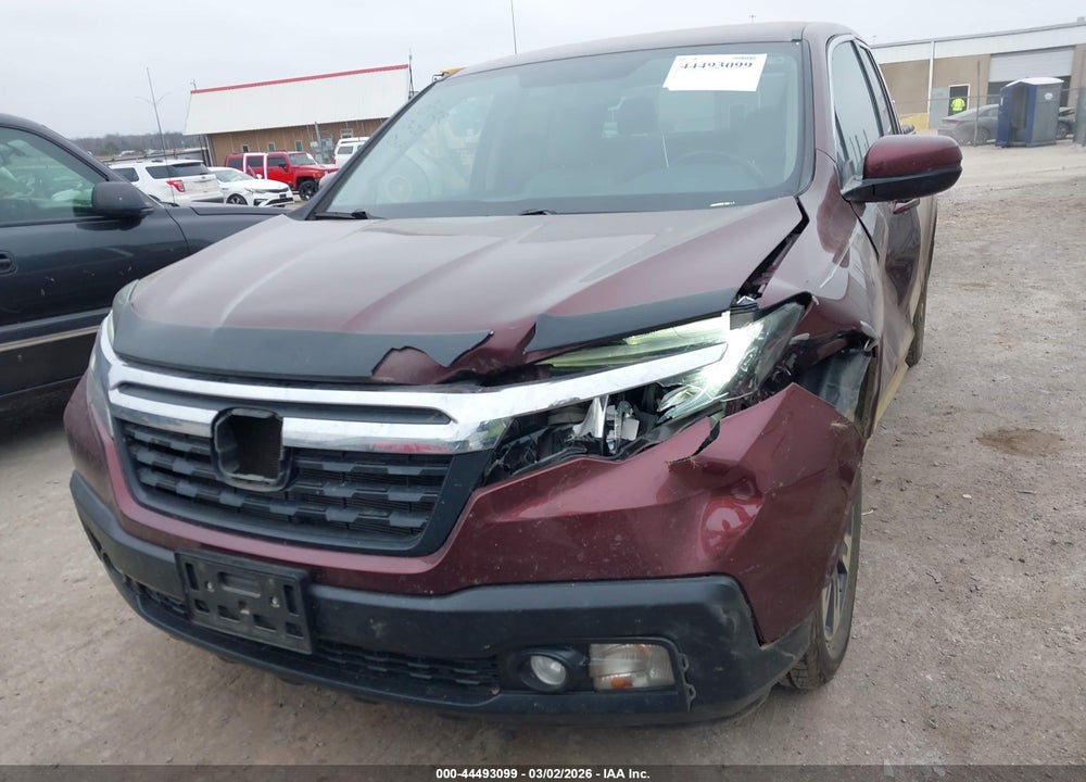 2017 HONDA RIDGELINE RTL-T VIN: 5FPYK3F61HB001947