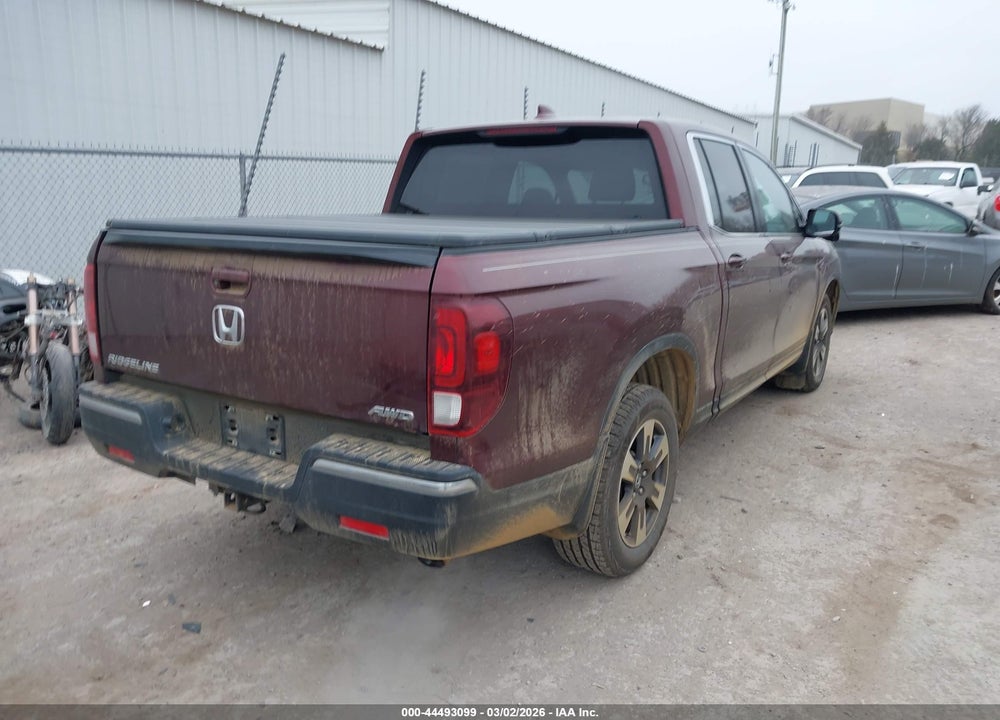 2017 HONDA RIDGELINE RTL-T VIN: 5FPYK3F61HB001947