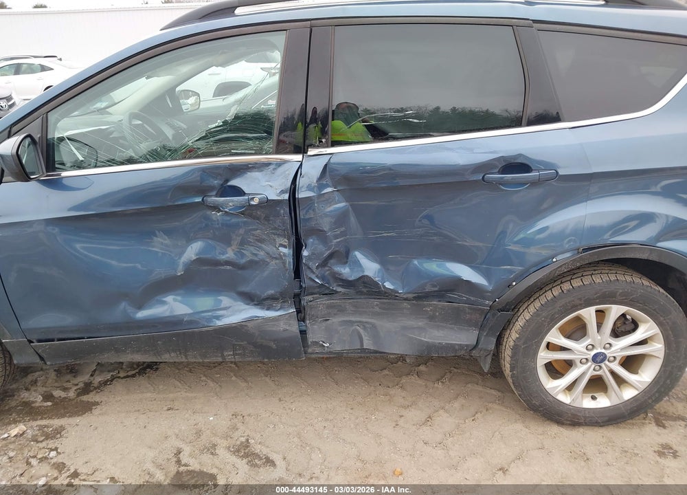 2018 FORD ESCAPE SE VIN: 1FMCU9GD1JUB33144