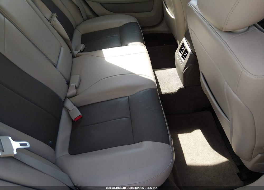 2008 CHRYSLER 300 TOURING VIN: 2C3LA53G38H225122