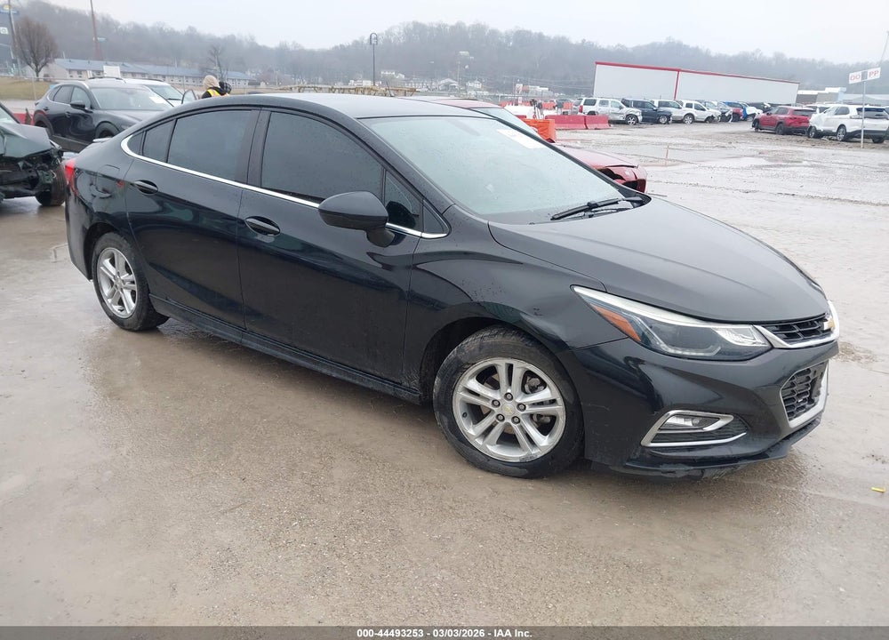 2018 CHEVROLET CRUZE LT AUTO VIN: 1G1BE5SM8J7150933