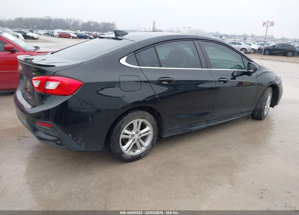 2018 CHEVROLET CRUZE LT AUTO VIN: 1G1BE5SM8J7150933