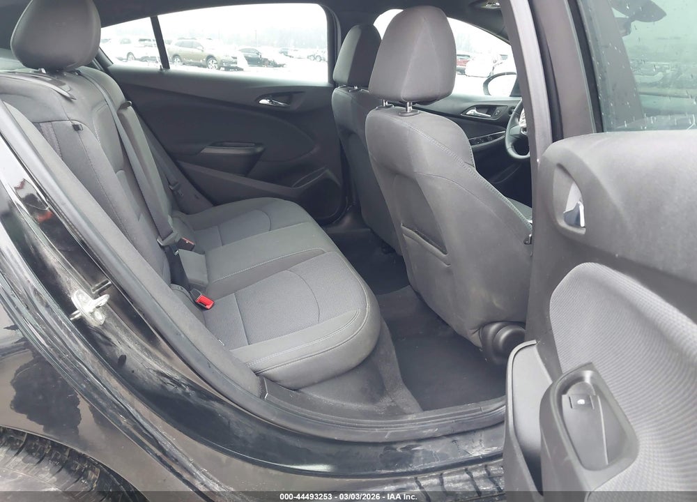 2018 CHEVROLET CRUZE LT AUTO VIN: 1G1BE5SM8J7150933
