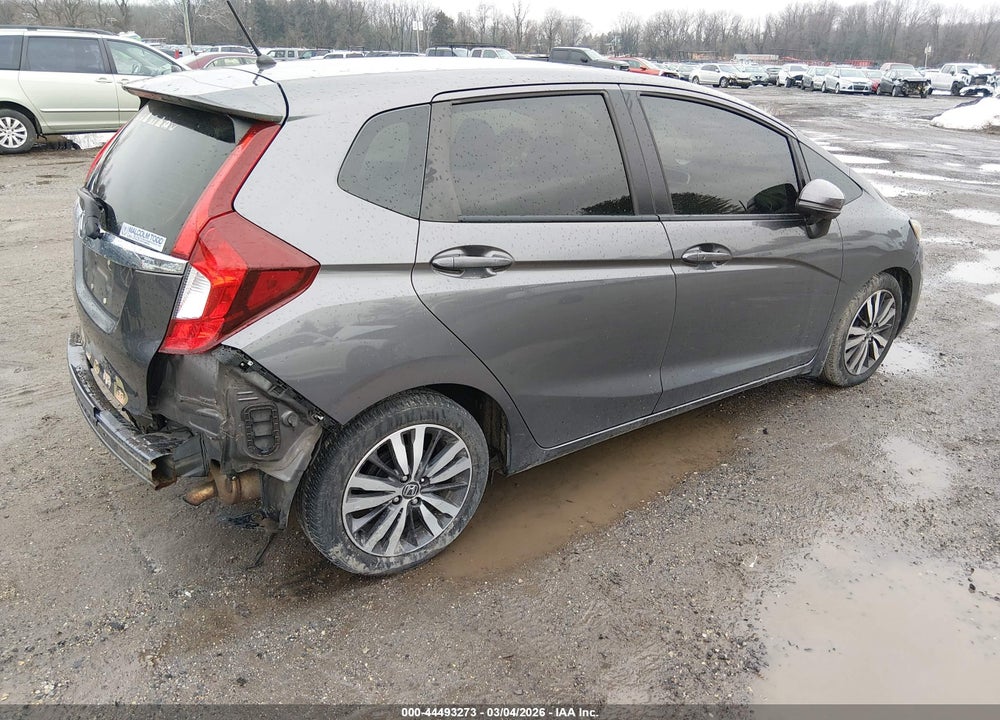 2017 HONDA FIT EX VIN: JHMGK5H70HS010937