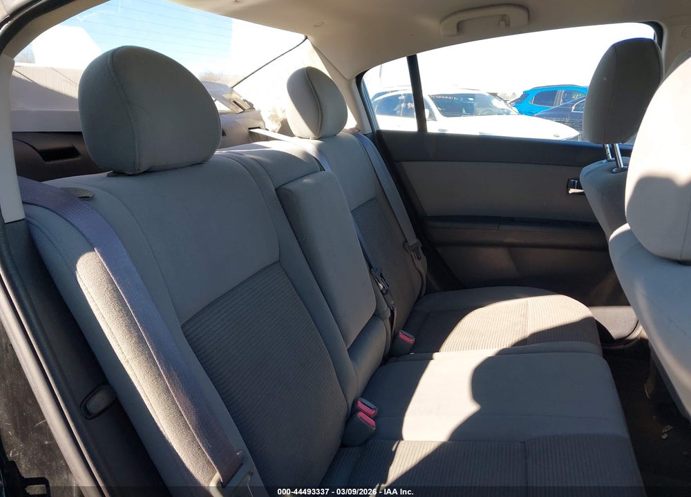 2011 NISSAN SENTRA 2.0SR VIN: 3N1AB6AP0BL644071
