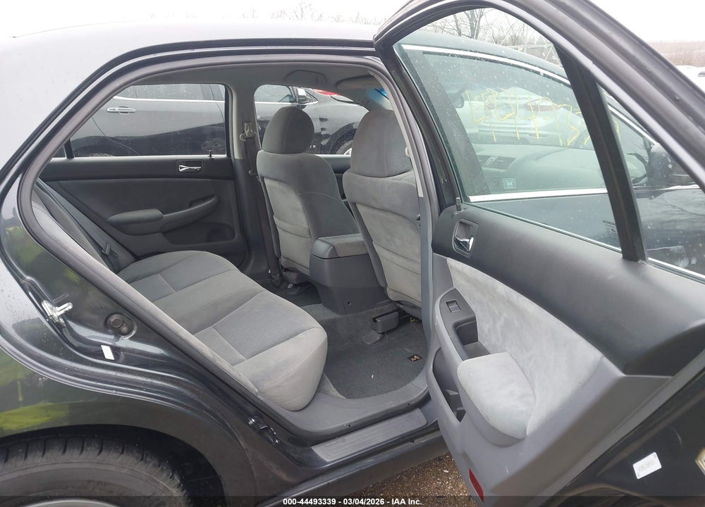 2005 HONDA ACCORD 3.0 LX VIN: 1HGCM66315A071216