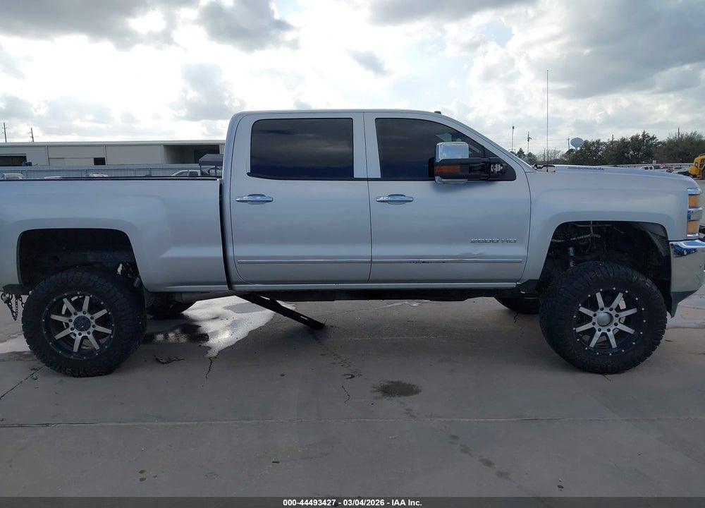 2015 CHEVROLET SILVERADO 2500HD LTZ VIN: 1GC1KWE81FF176254