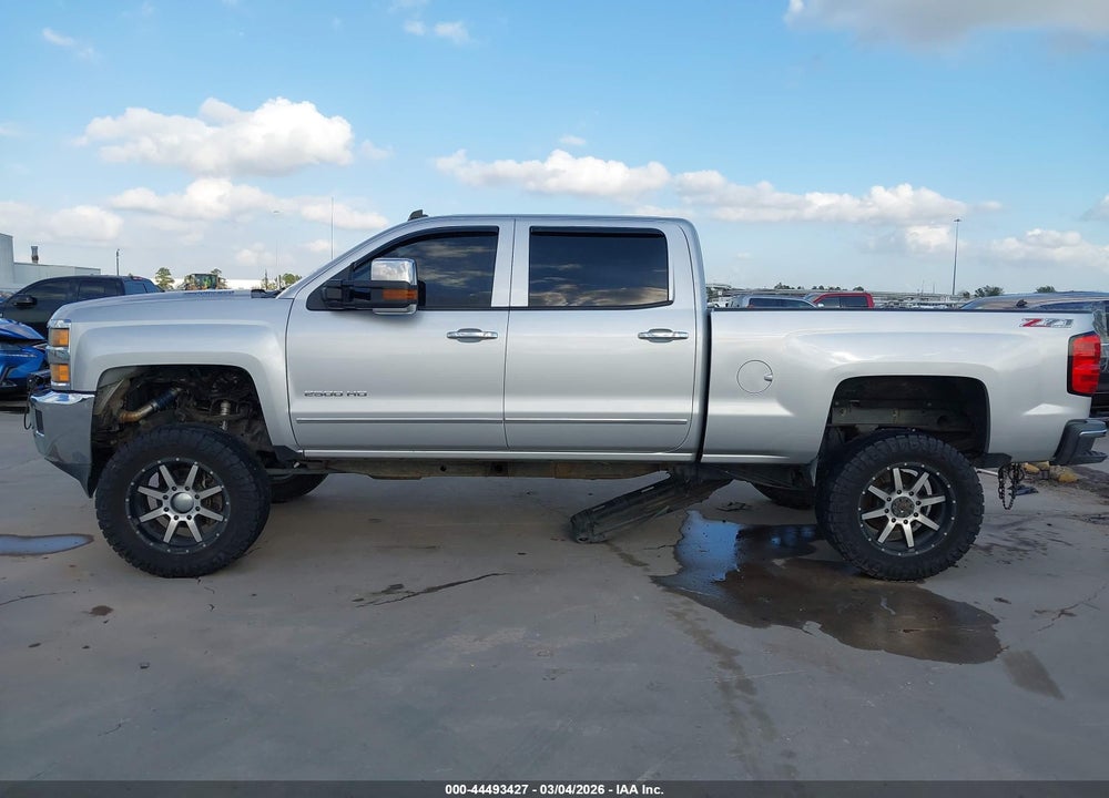 2015 CHEVROLET SILVERADO 2500HD LTZ VIN: 1GC1KWE81FF176254