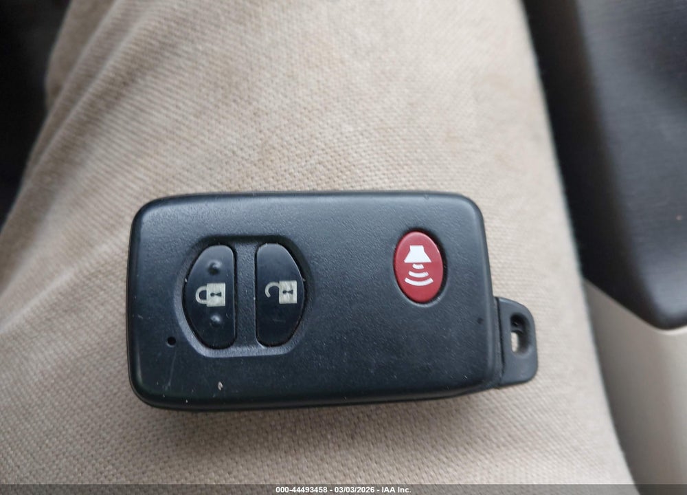 2010 TOYOTA PRIUS II VIN: JTDKN3DUXA0007886