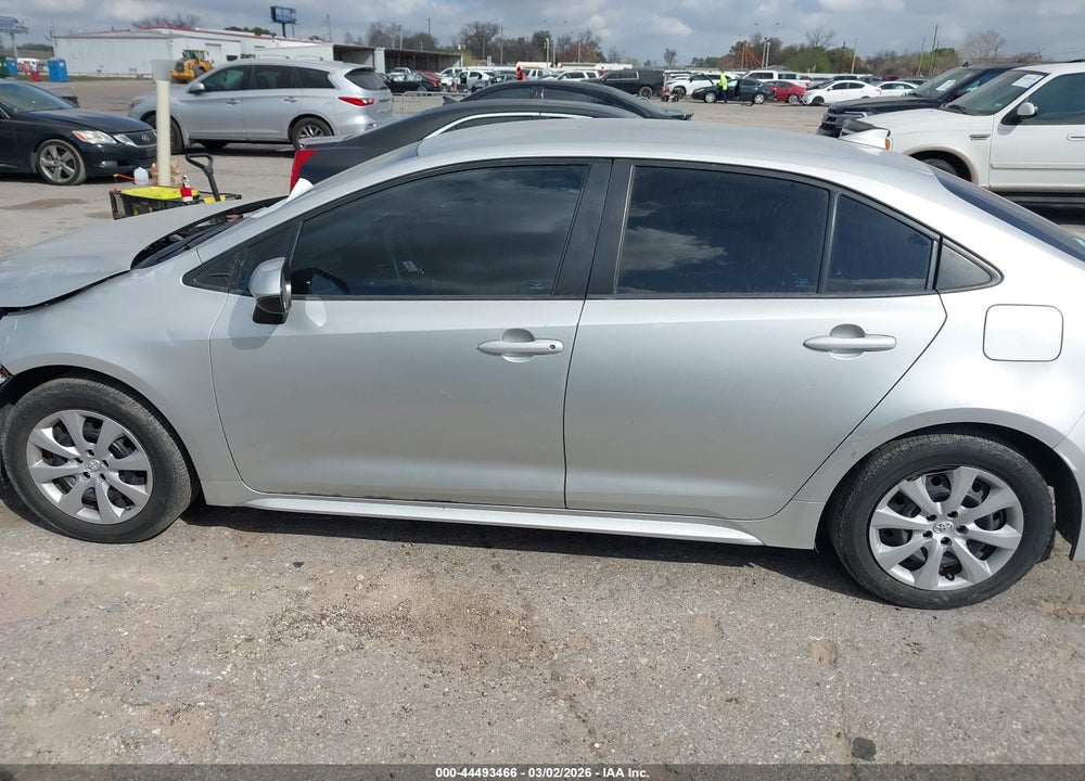 2022 TOYOTA COROLLA LE VIN: 5YFEPMAE3NP295997