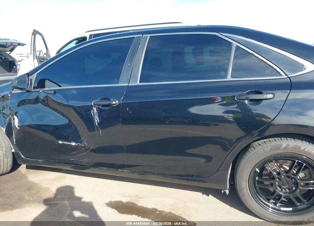 2017 TOYOTA CAMRY LE VIN: 4T1BF1FK2HU275424