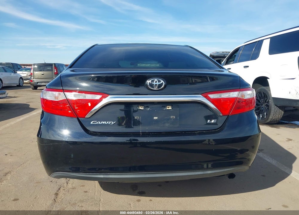 2017 TOYOTA CAMRY LE VIN: 4T1BF1FK2HU275424