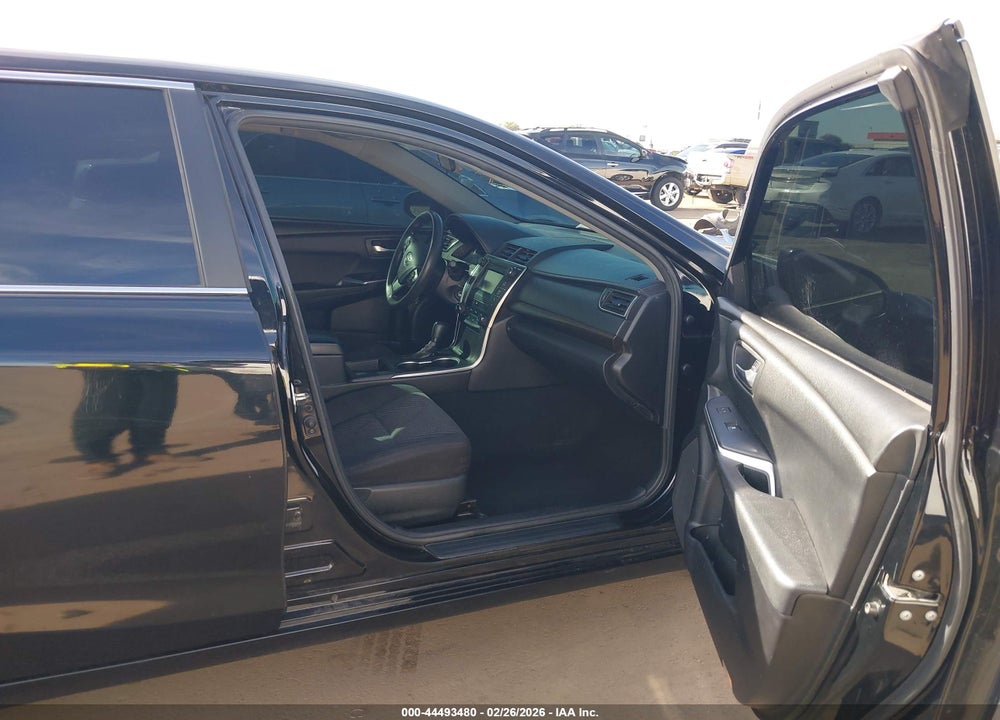 2017 TOYOTA CAMRY LE VIN: 4T1BF1FK2HU275424