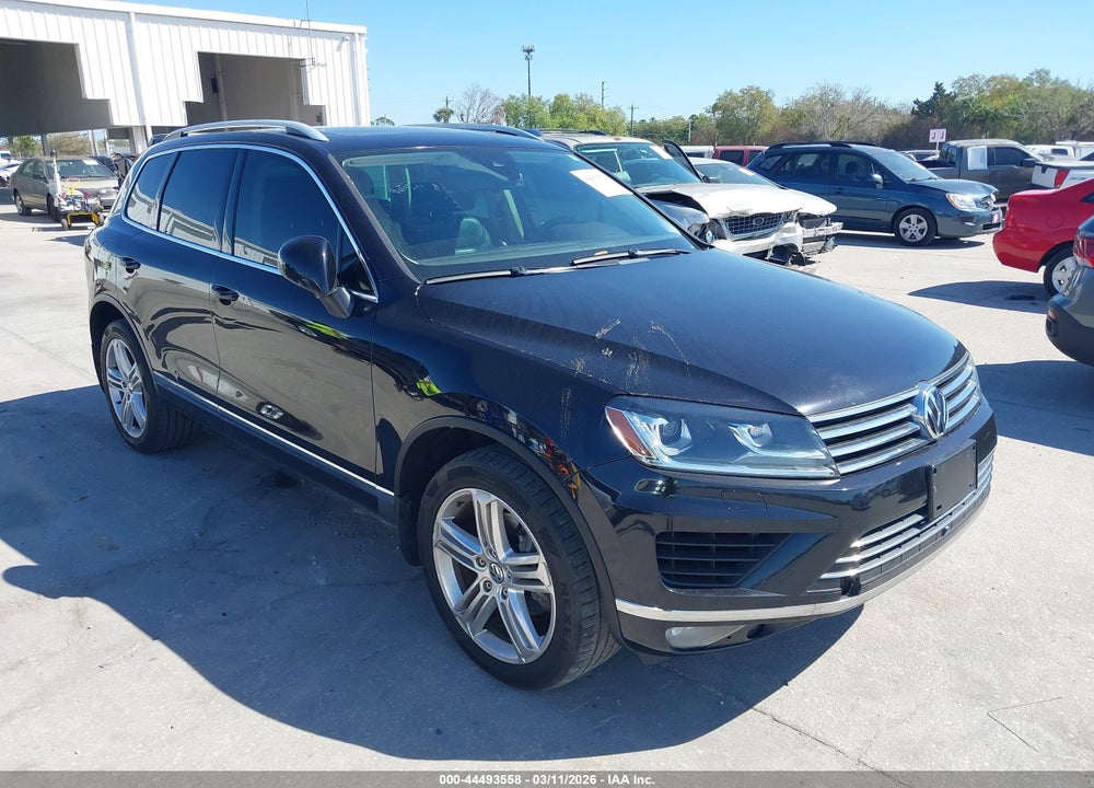 2015 VOLKSWAGEN TOUAREG V6 EXECUTIVE VIN: WVGEF9BPXFD007800