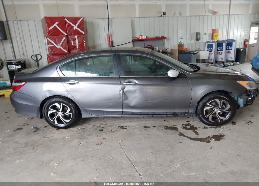 2017 HONDA ACCORD LX VIN: 1HGCR2F39HA020884