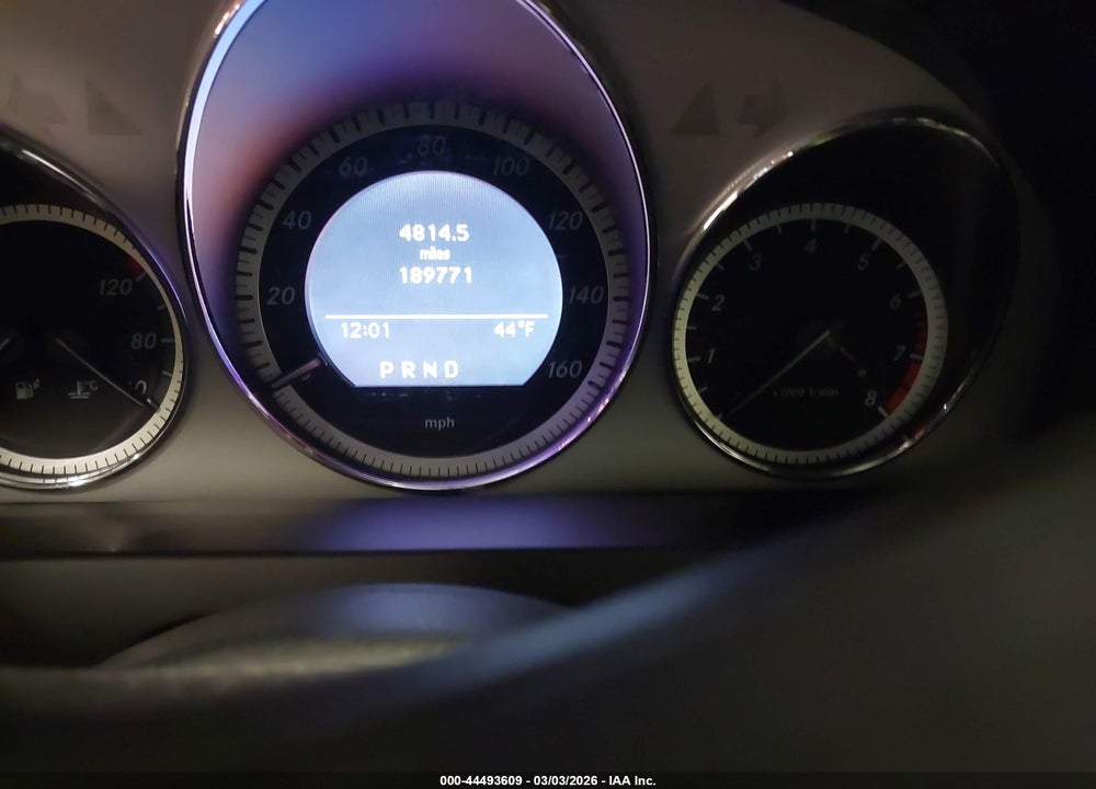 2011 MERCEDES-BENZ C 300 SPORT 4MATIC VIN: WDDGF8BB4BR146318