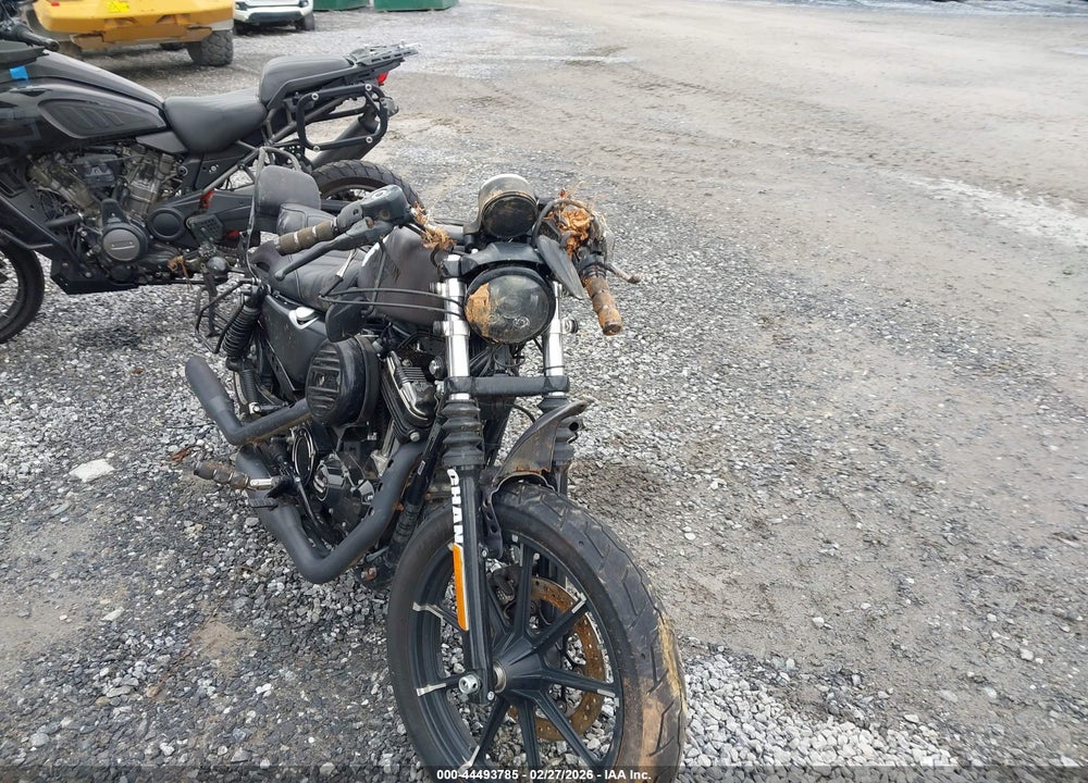2017 HARLEY-DAVIDSON XL883 IRON 883 VIN: 1HD4LE216HC414467