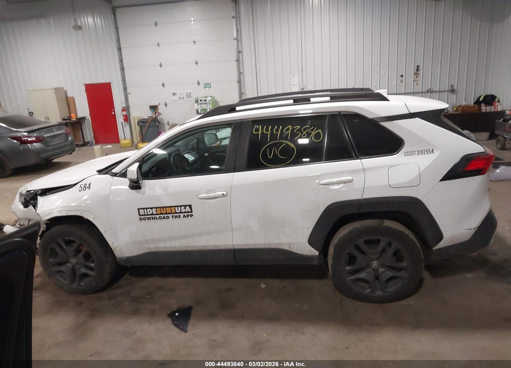 2022 TOYOTA RAV4 ADVENTURE VIN: 2T3J1RFV6NW257207