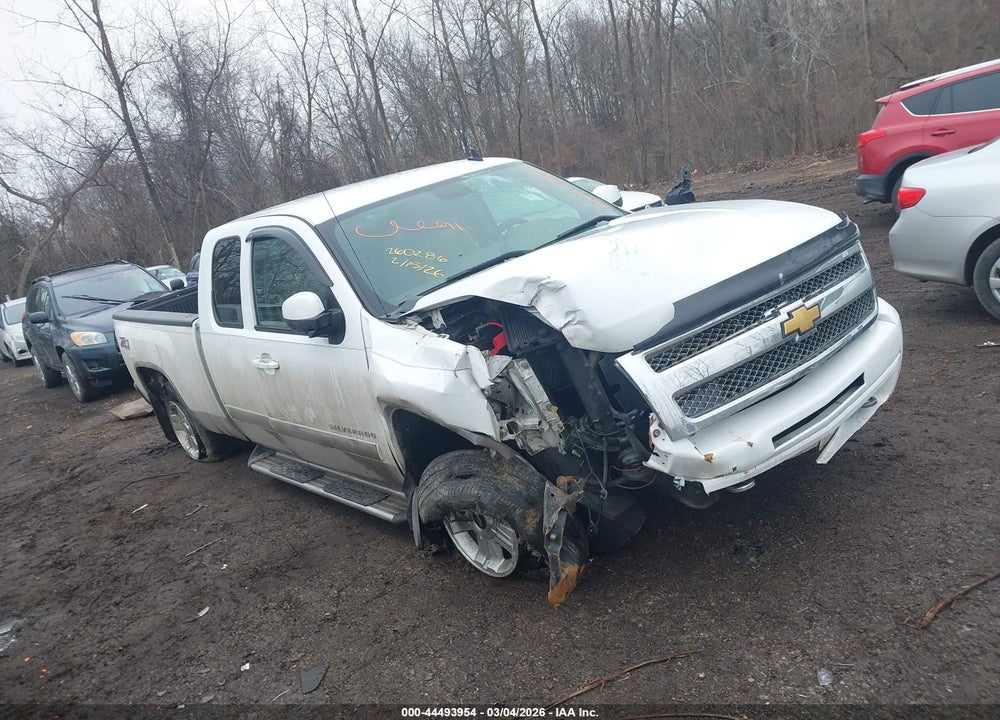 2013 CHEVROLET SILVERADO 1500 LT VIN: 1GCRKSE73DZ133226