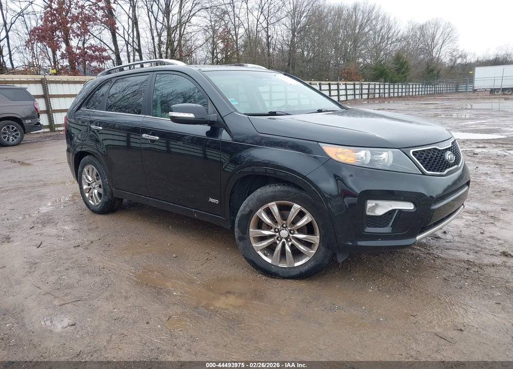 2013 KIA SORENTO SX V6 VIN: 5XYKWDA2XDG330033