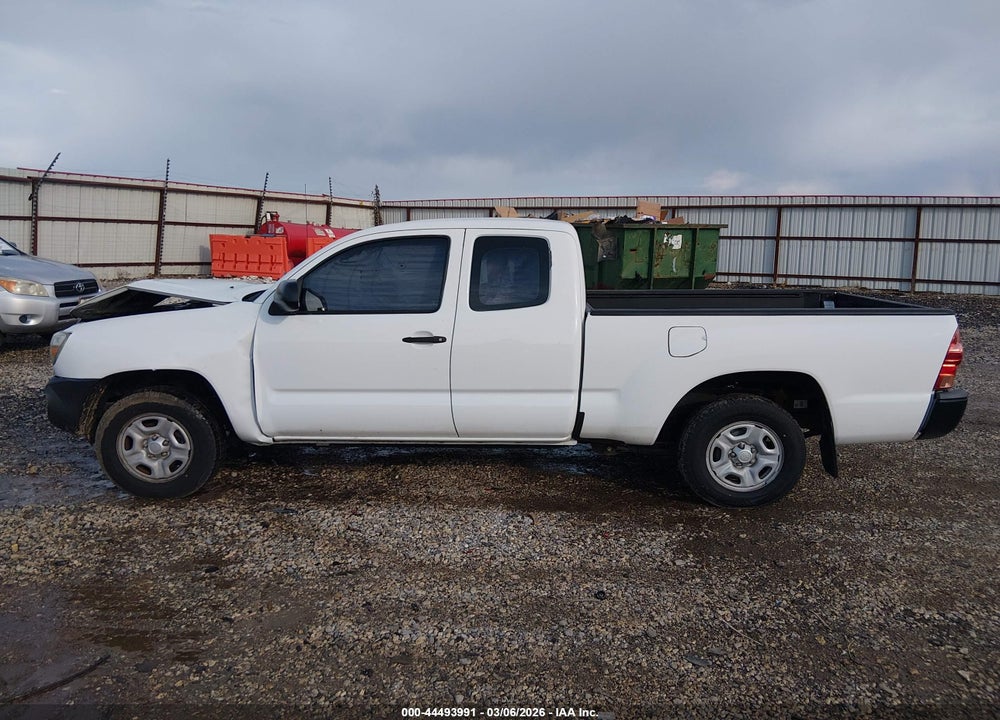 2015 TOYOTA TACOMA VIN: 5TFTX4CN2FX052155