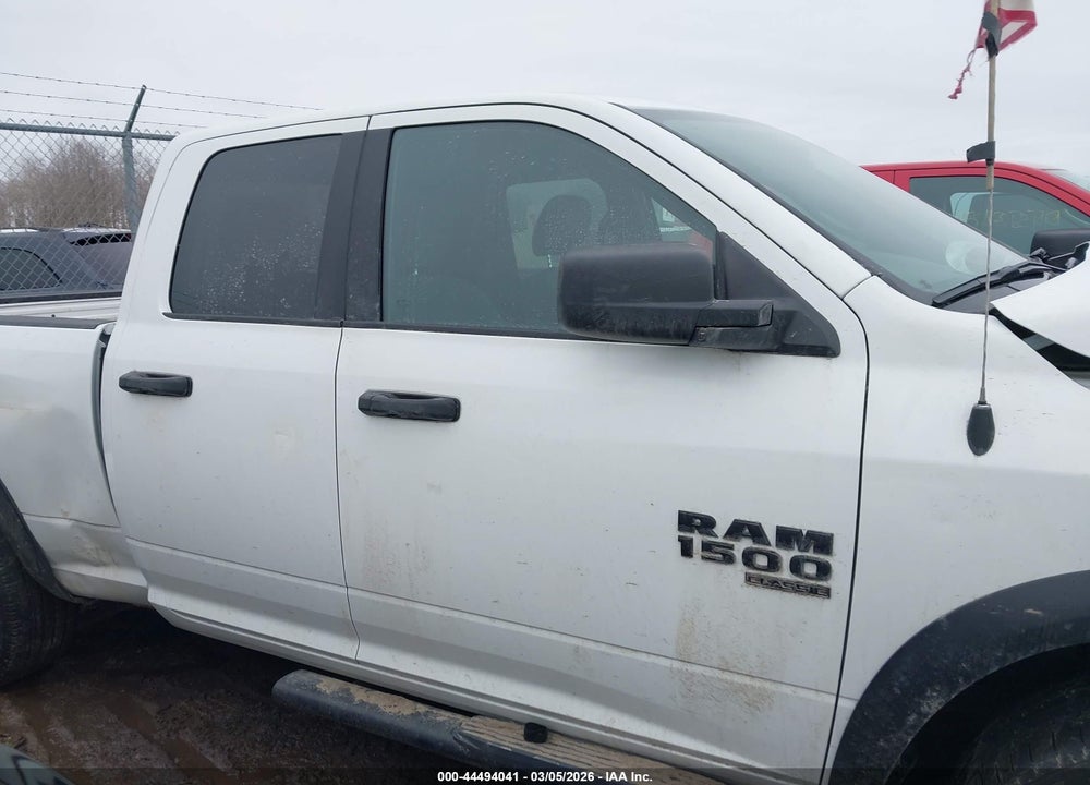 2022 RAM 1500 CLASSIC WARLOCK  4X4 6'4 BOX VIN: 1C6RR7GGXNS190739