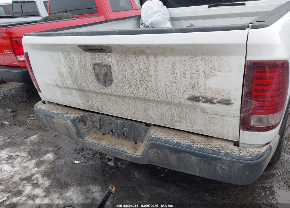 2022 RAM 1500 CLASSIC WARLOCK  4X4 6'4 BOX VIN: 1C6RR7GGXNS190739