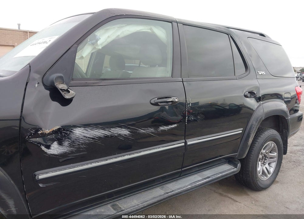 2005 TOYOTA SEQUOIA SR5 V8 VIN: 5TDZT34A35S245205