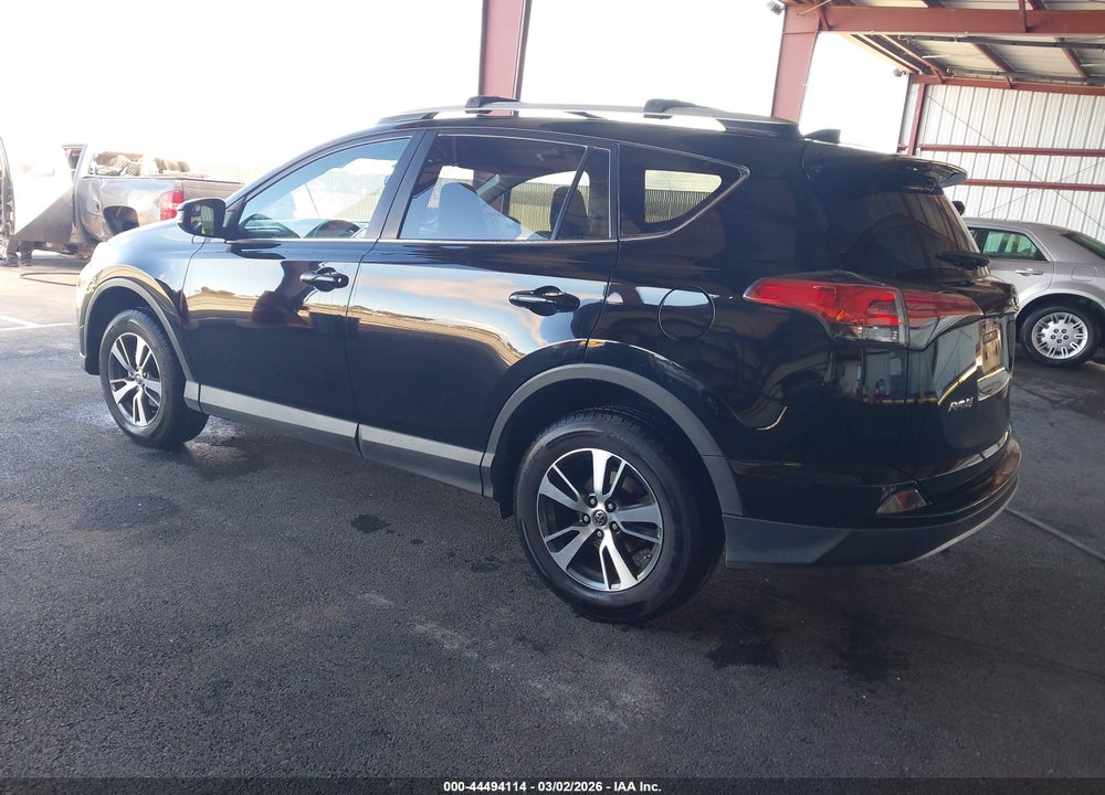 2016 TOYOTA RAV4 XLE VIN: 2T3RFREV2GW482068