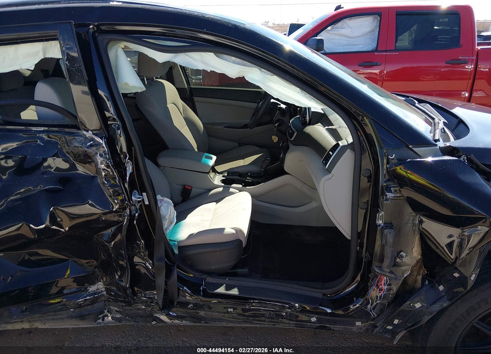 2019 HYUNDAI TUCSON SE VIN: KM8J23A44KU905771