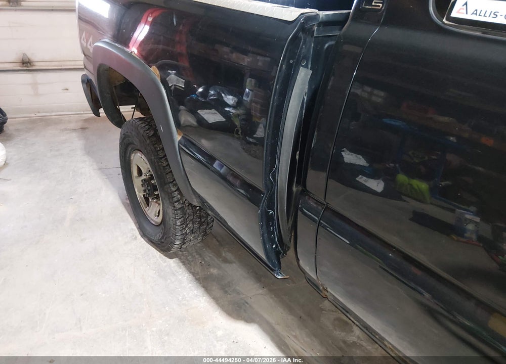2002 CHEVROLET SILVERADO 2500HD LS VIN: 1GCHK29112E251541