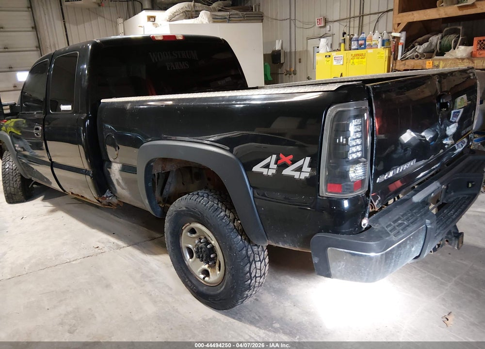 2002 CHEVROLET SILVERADO 2500HD LS VIN: 1GCHK29112E251541
