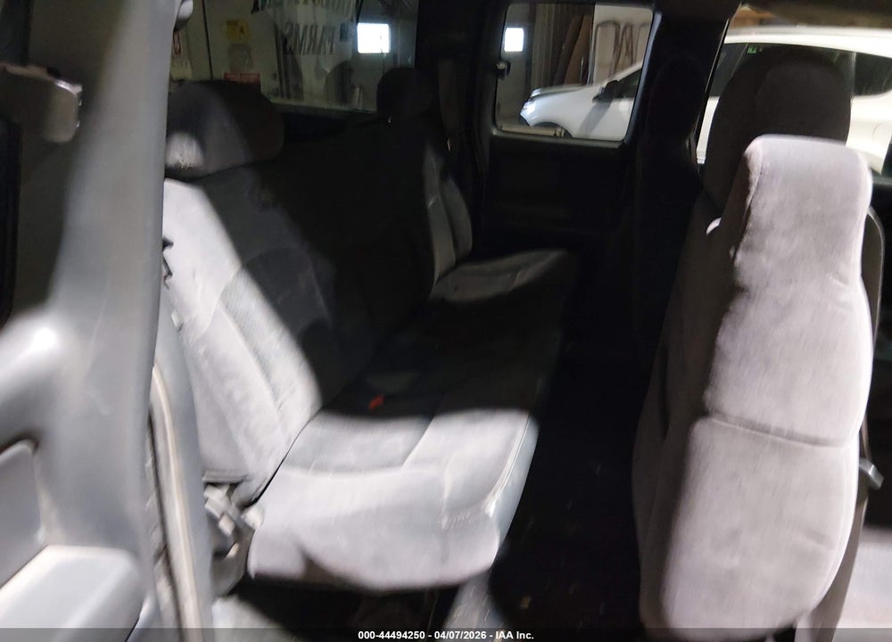 2002 CHEVROLET SILVERADO 2500HD LS VIN: 1GCHK29112E251541