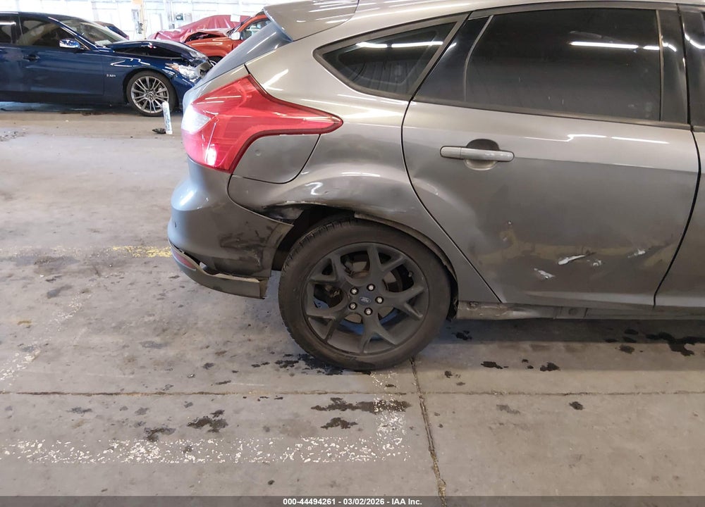 2014 FORD FOCUS SE VIN: 1FADP3K21EL184583