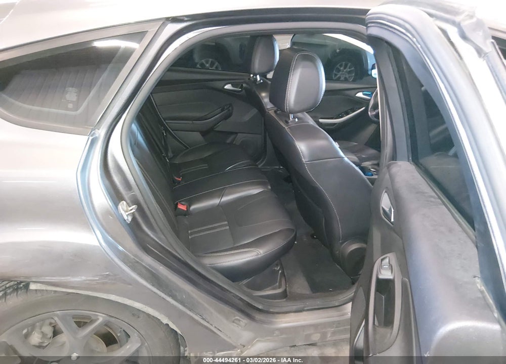 2014 FORD FOCUS SE VIN: 1FADP3K21EL184583