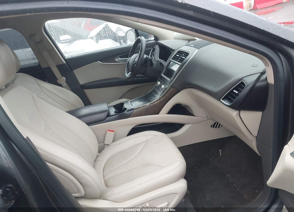 2017 LINCOLN MKX SELECT VIN: 2LMPJ8KR0HBL52611