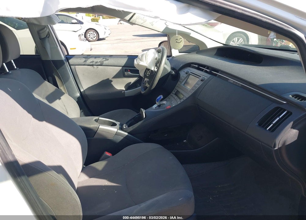 2015 TOYOTA PRIUS TWO VIN: JTDKN3DU4F0398606