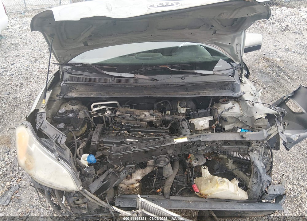 2010 KIA SOUL + VIN: KNDJT2A2XA7038402